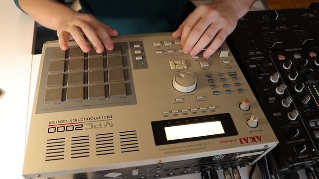 Akai MPC 2000 Beatmaking - Peabo | #mpc2000 | смотреть онлайн