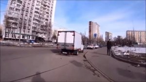 у метро «Отрадное»
