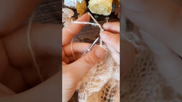 Как закрыть петли шали с помощью крючка. смотреть онлайн