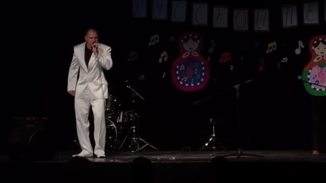 Igor Szczęśliwy – Белые розы; X Ogólnopolski Przegląd Piosenki Rosyjskiej смотреть онлайн