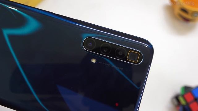 Realme X3 SuperZoom - Unboxing & Overview In HINDI (Retail Unit) смотреть онлайн