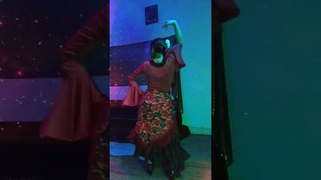 Flamenco Rosario. Tangos de triana. Luciana Gonzalez. смотреть онлайн