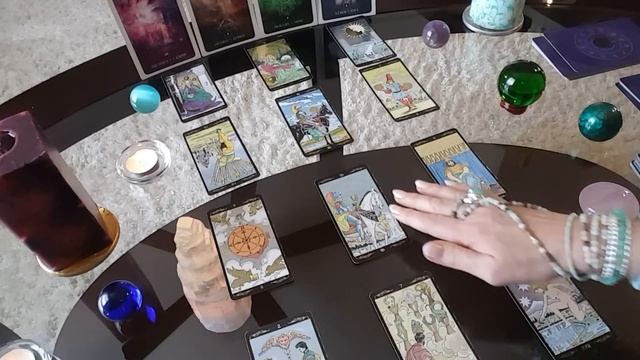 ♒Таро Водолей Послание от Богинь??? смотреть онлайн