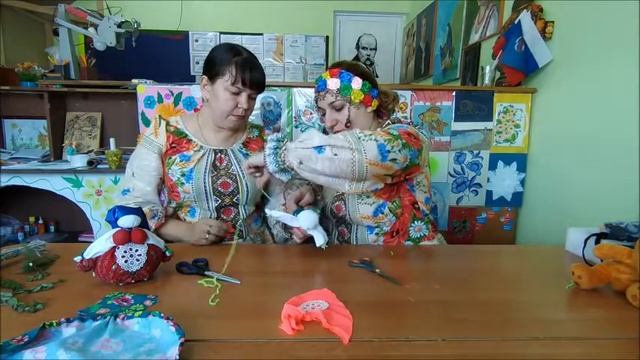 Мастер-класс по изготовлению национальной куклы-мотанки «Травница» смотреть онлайн