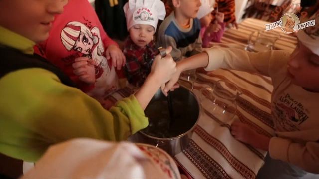 кухня детскими руками Корчма Тарас Бульба смотреть онлайн