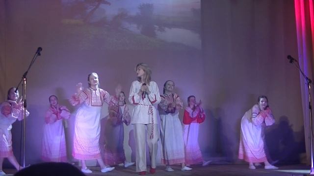 Елизавета Смирнова и Танц класс- Russian Woman (cover) смотреть онлайн