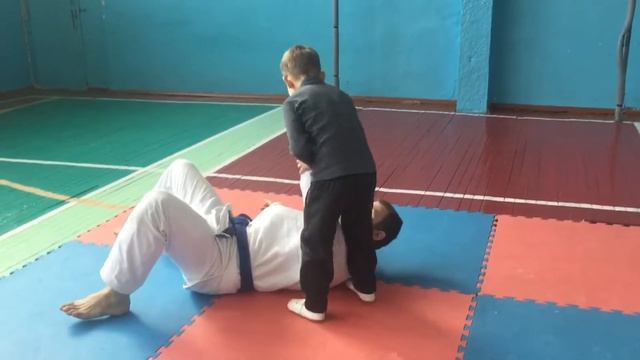 Задняя подножка + рычаг локтя. смотреть онлайн