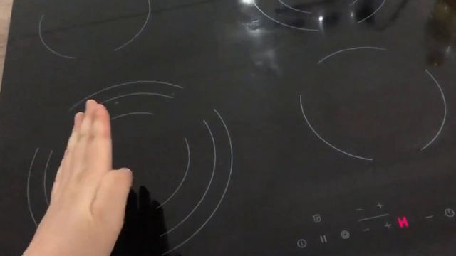 Обзор электрической варочной плиты Electrolux CPE6433KF смотреть онлайн
