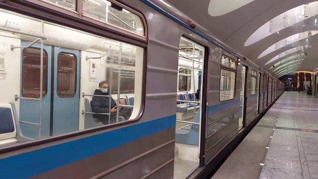 Номерной "Шестёрка" на станции Борисово смотреть онлайн