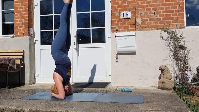 Ashtanga Finish Sequenz mit Anna смотреть онлайн