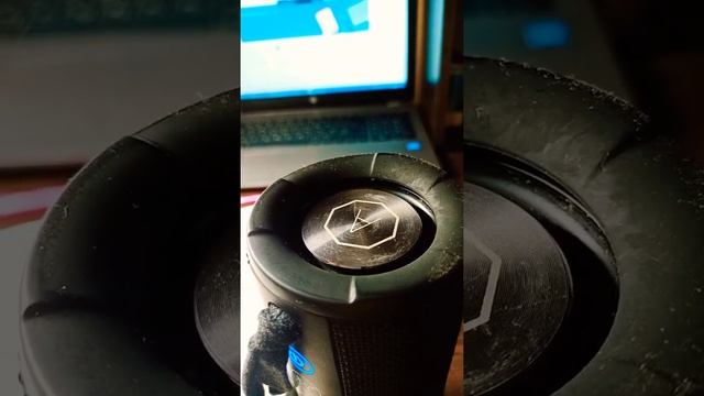 Bass Test Air Music Flip смотреть онлайн