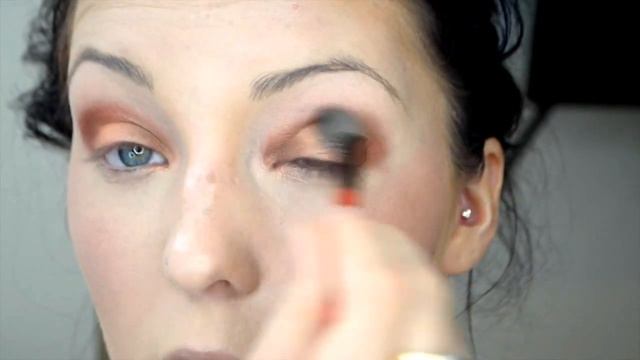Coral, Brown, & Gold Smokey Eye Tutorial! смотреть онлайн