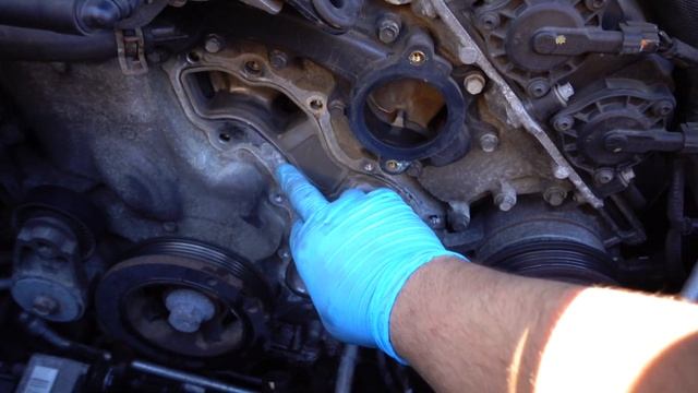 How To Replace Water Pump & Thermostat On A WK2 Jeep Grand Cherokee смотреть онлайн