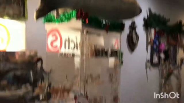 Магазин ИГРУШЕК в ОКЕАНАРИУМЕ. Гуляем по Крокус Сити в Москве. смотреть онлайн