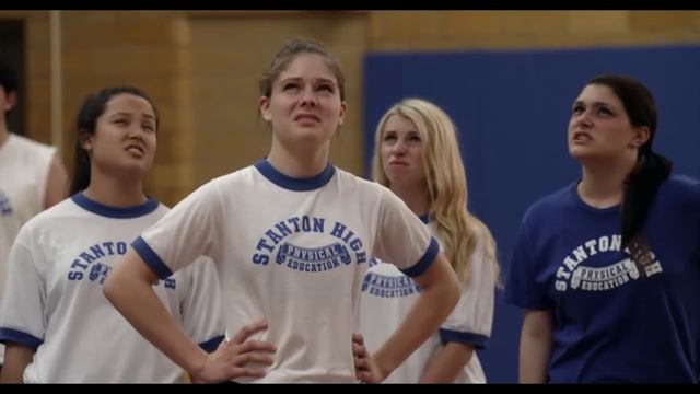 Одноклассники - Лезть по канату смотреть онлайн