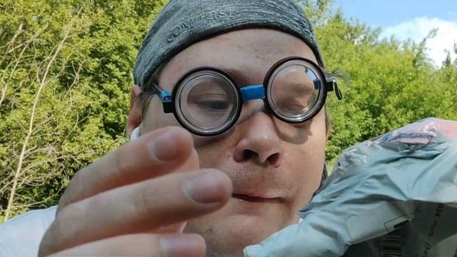 А Я ПОТРАТИЛ ДЕНЬГИ С УМОМ СВОЕЙ ЖЕНЩИНЕ КУПИЛ Я СЕГОДНЯ ДНЕМ С АЛИЭКСПРЕССА МОДНЫЕ ТРУСЫ смотреть онлайн