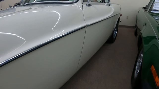 1972 Volvo P1800E, Volvo “sports car” смотреть онлайн