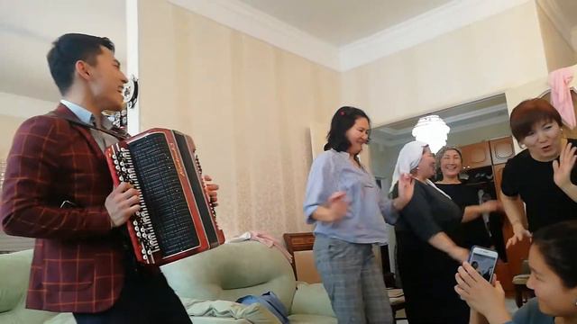 Шілдехана 💕 Баянист 📢 Zholdas TAMADA смотреть онлайн