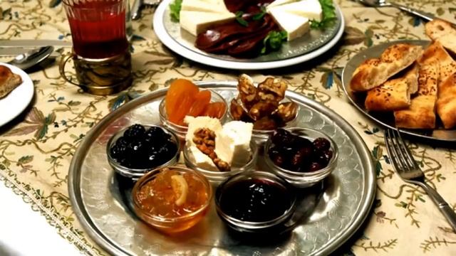 Почему в Исламе запрещено употребление свинины? смотреть онлайн