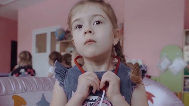 Проморолик "Младший воспитатель" смотреть онлайн