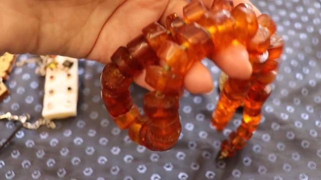 ЯНТАРЬ.МОЯ КОЛЛЕКЦИЯ УКРАШЕНИЙ ИЗ ЯНТАРЯ.МНОГО КРАСОТЫ. смотреть онлайн