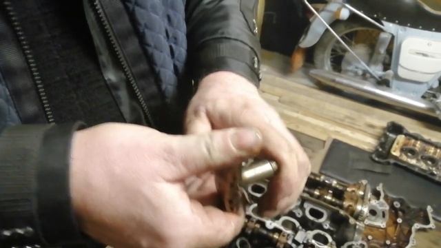 Принцип работы гидронатяжителя цепи ГРМ ДВС. Компенсация растяжения цепи. смотреть онлайн