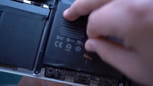 MACBOOK PRO A1502 ЗАМЕНА БАТАРЕИ