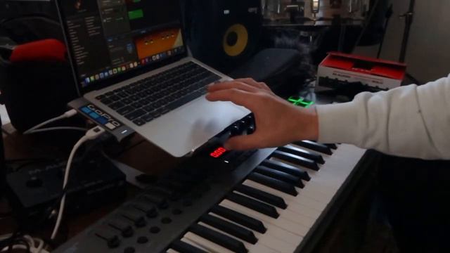 Nektar Impact LX49+  Simple Loop.