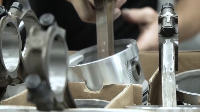 Final assembly of our Buick Nailhead engine... will it start? | Redline Update #17 смотреть онлайн