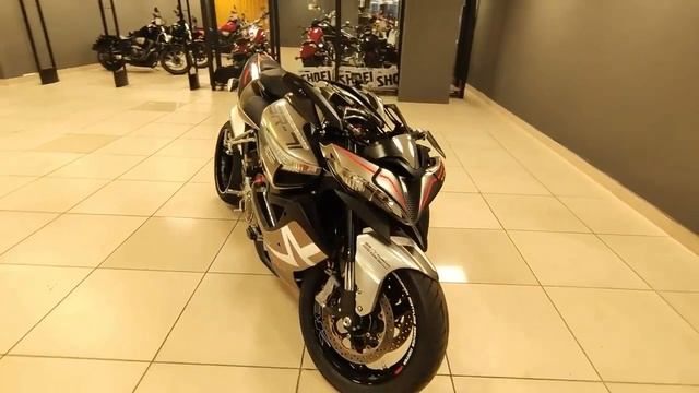 2023 Suzuki B-king 1340 Vrsc & B-king 334 Vrsc / Suzuki GSX 1340 Vrsc Moster Motorcycle
