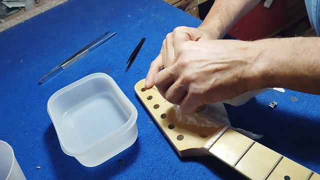 @fender Telecaster decal applied смотреть онлайн