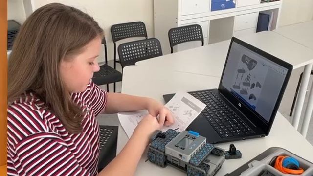 Педагогический технопарк "Кванториум им. К.Д. Ушинского" смотреть онлайн