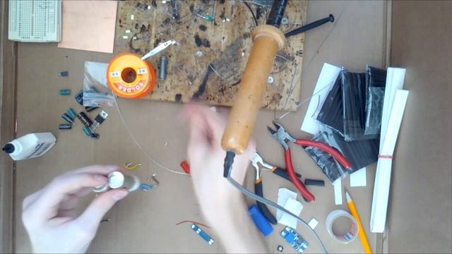 18650 - как паять и не взорваться. Сборка 2S пака. смотреть онлайн