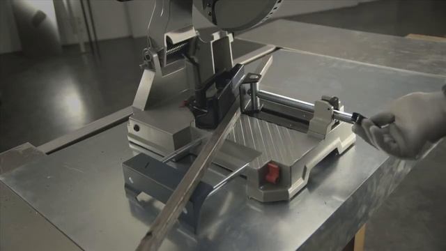 불꽃 없는 정확한 절단! 보쉬 금속절단기 GCD 12 JL смотреть онлайн