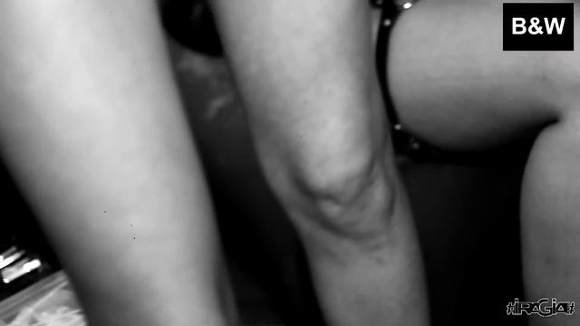 B & W смотреть онлайн