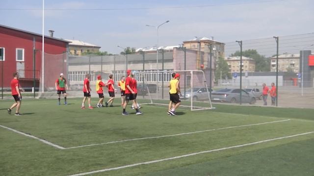 "Металлург" проводит первые тренировки смотреть онлайн