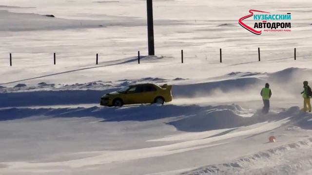 Winter Time Attack на Кузбасском автодроме. 2015 смотреть онлайн