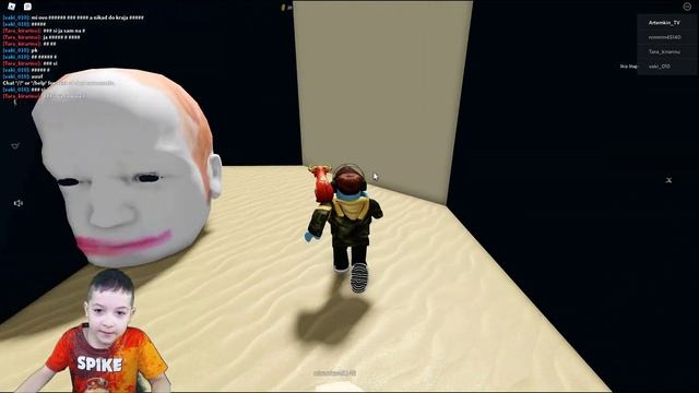 УБЕГАЕМ ОТ БОЛЬШОЙ ГОЛОВЫ В ЛАБИРИНТЕ В ROBLOX смотреть онлайн