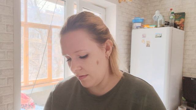 Новая помощница/Продвижения букляша/Рецепт оладьев/Радости детства смотреть онлайн