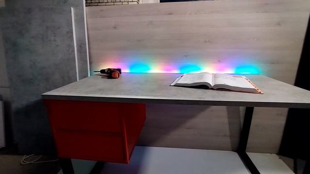 Компьютерный стол Egger смотреть онлайн