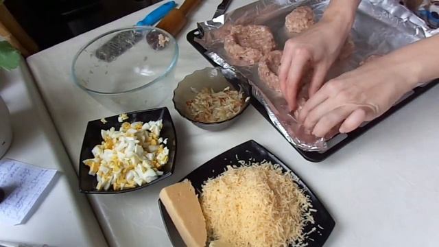 Мясные ватрушки,хороший вариант на новогодний стол ! смотреть онлайн