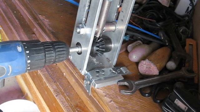 homemade copper WIRE STRIPPING MACHINE 07 смотреть онлайн