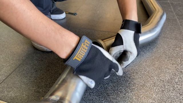 Installing our 10th Gen Civic Si MegaPower Double Barrel Exhaust! смотреть онлайн