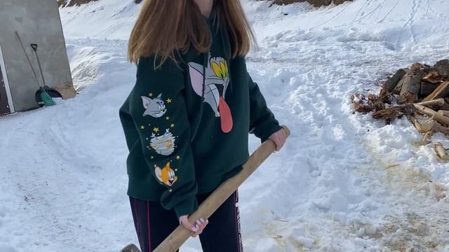 ВЛОГ. Поругалась с Лешей. Кира ругается с подписчиками. Привыкаем к новой жизни. смотреть онлайн