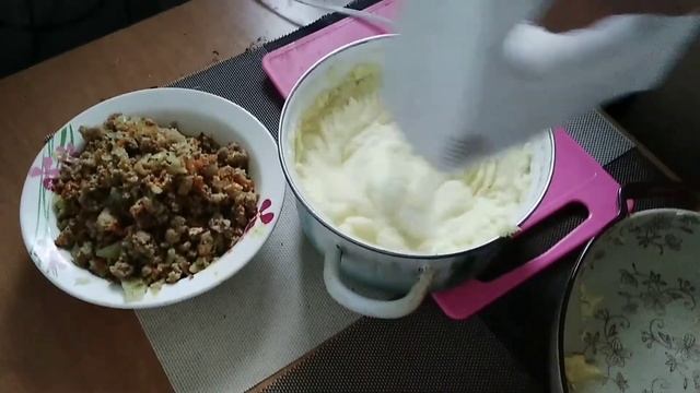 Аппетитная ,картофельная запеканка с фаршем. смотреть онлайн