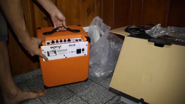 Orange Crush Pix CR25BX Unboxing смотреть онлайн