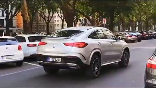 Mersedes GLS maybach.