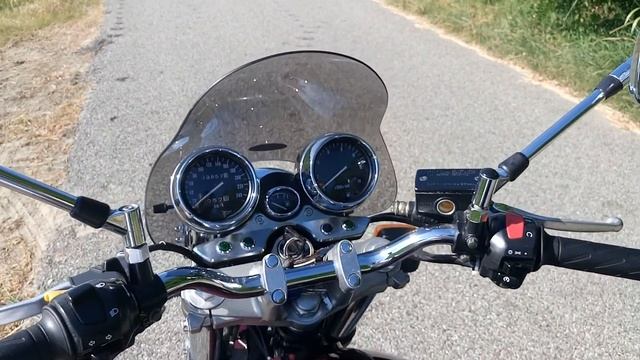 SUZUKI GSX 750 Inazuma