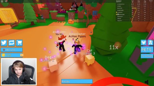 PLAYING WITH AWESOME TOYS in ROBLOX TOY SIMULATOR смотреть онлайн