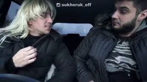 Губу закатай 😂😂😂